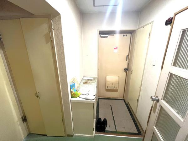 東急ドエル平岸ビレジ1号棟 玄関 