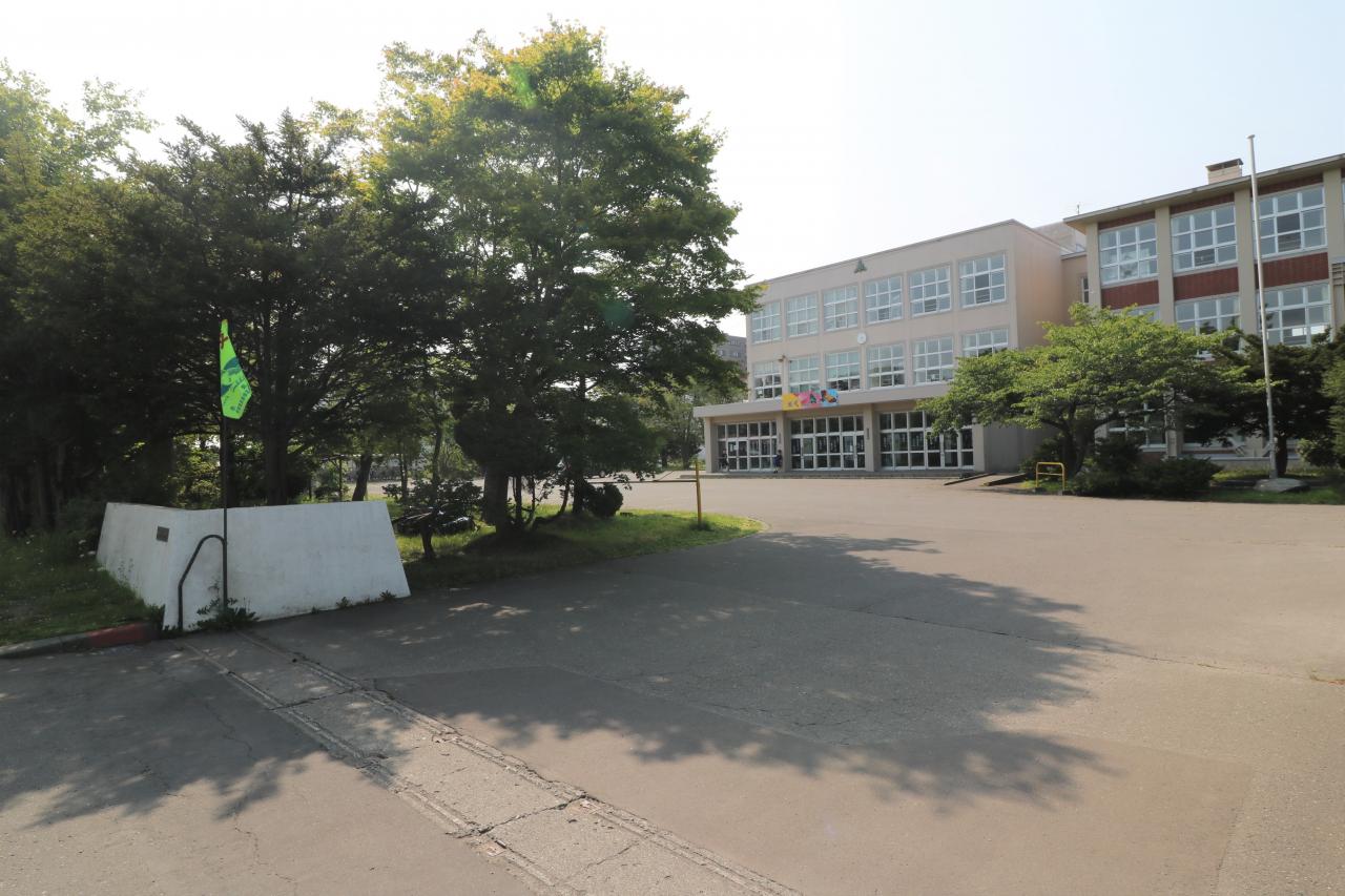 千歳中学校