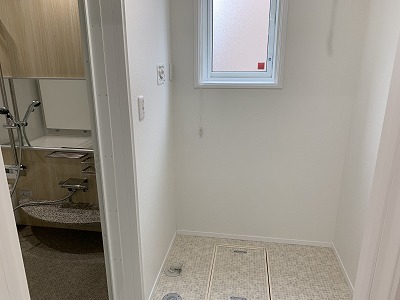 日吉町2丁目中古住宅 洗面台・洗面所 