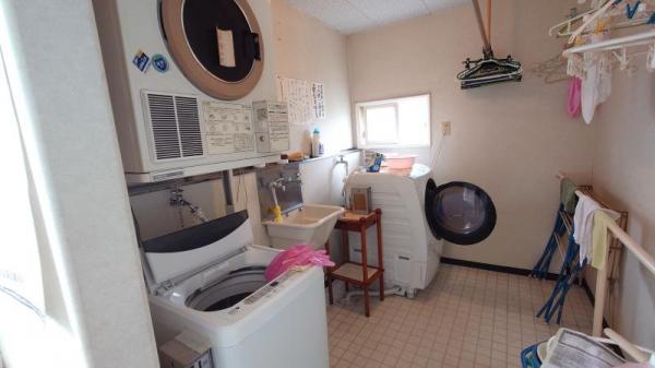 本輪西町1丁目9LDK以上駐車５台以上 