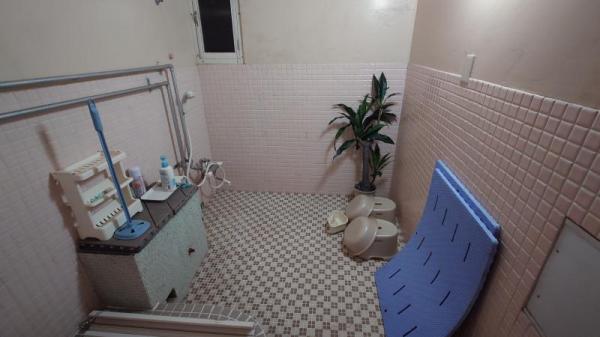 本輪西町1丁目9LDK以上駐車５台以上 洗面台・洗面所 