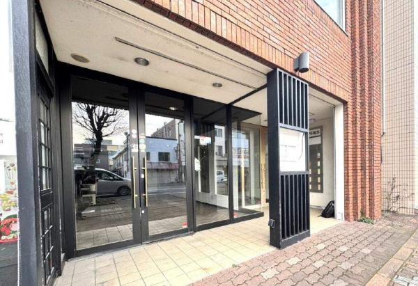 ニューヨークテラスビル 玄関 