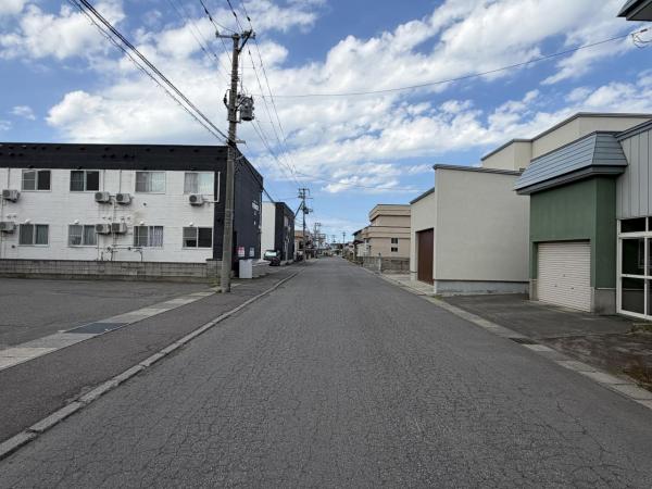 第二問屋町４丁目　売家 前面道路含む現地写真 