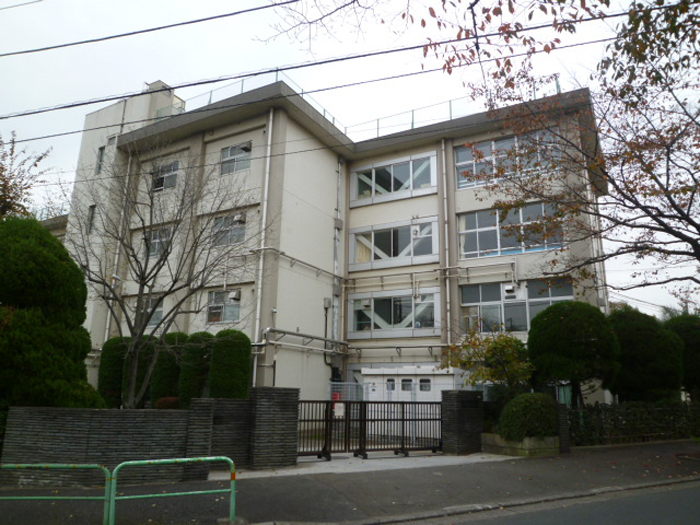 練馬区立八坂中学校