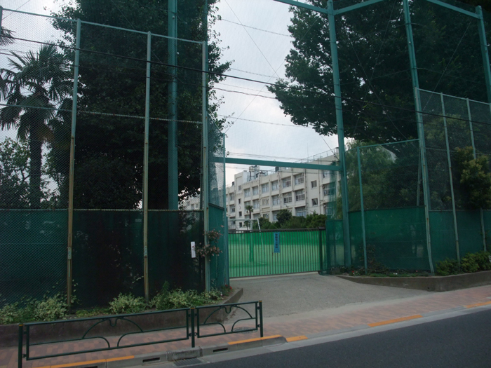 練馬区立石神井中学校