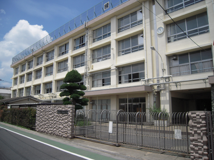 練馬区立谷原中学校