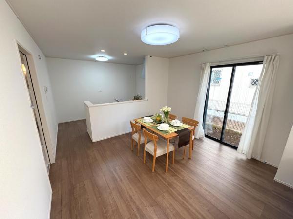 練馬区西大泉４丁目新築分譲住宅 リビング 