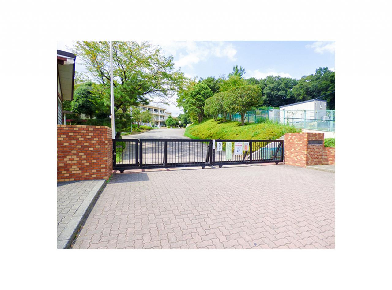 上山口中学校
