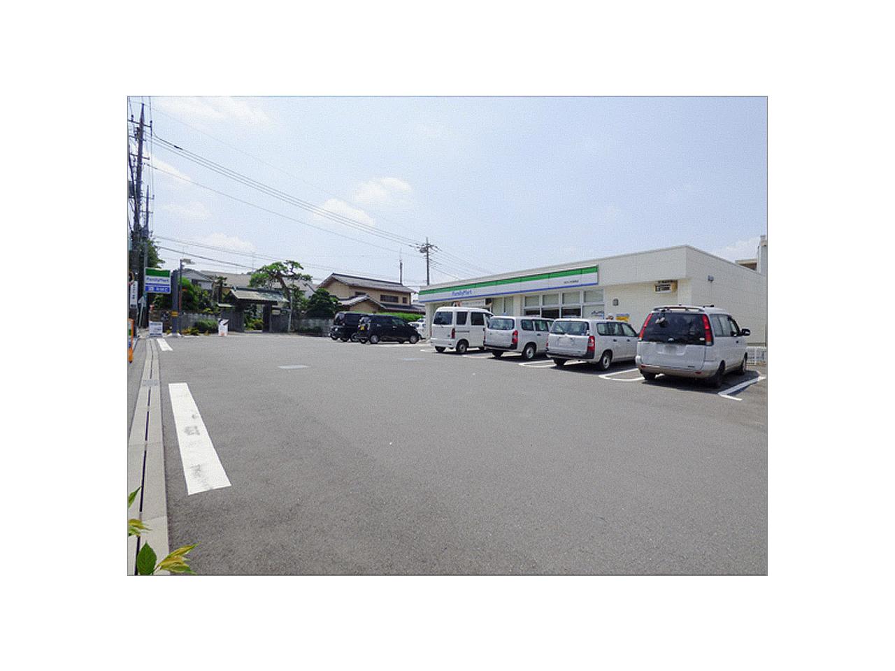 ファミリーマート 所沢小手指南店