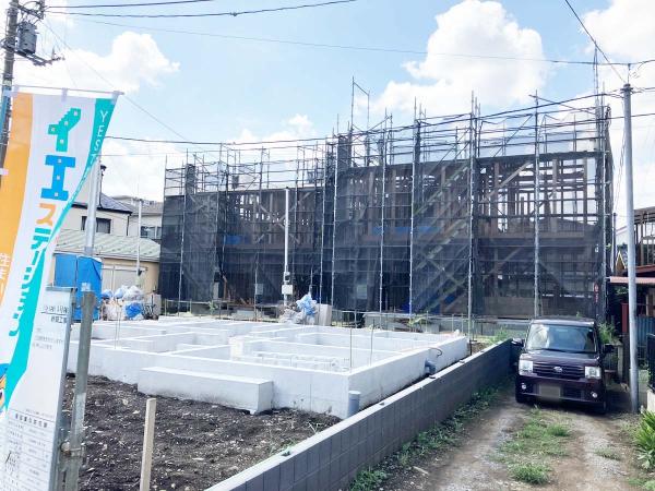 狭山市鵜ノ木　新築分譲住宅全3棟 前面道路含む現地写真 