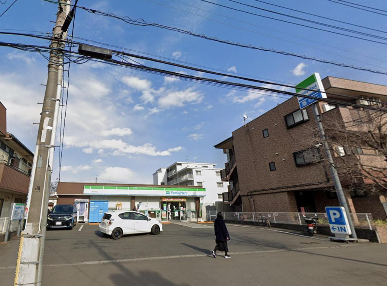 ファミリーマート 東所沢駅前店