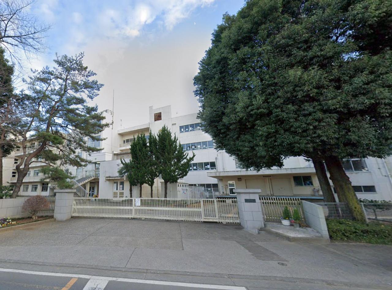 所沢市立富岡中学校