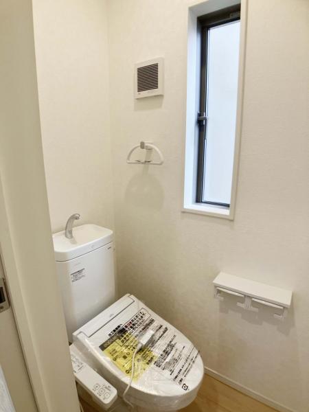 所沢市小手指南1丁目第37　新築分譲住宅全2棟 トイレ 