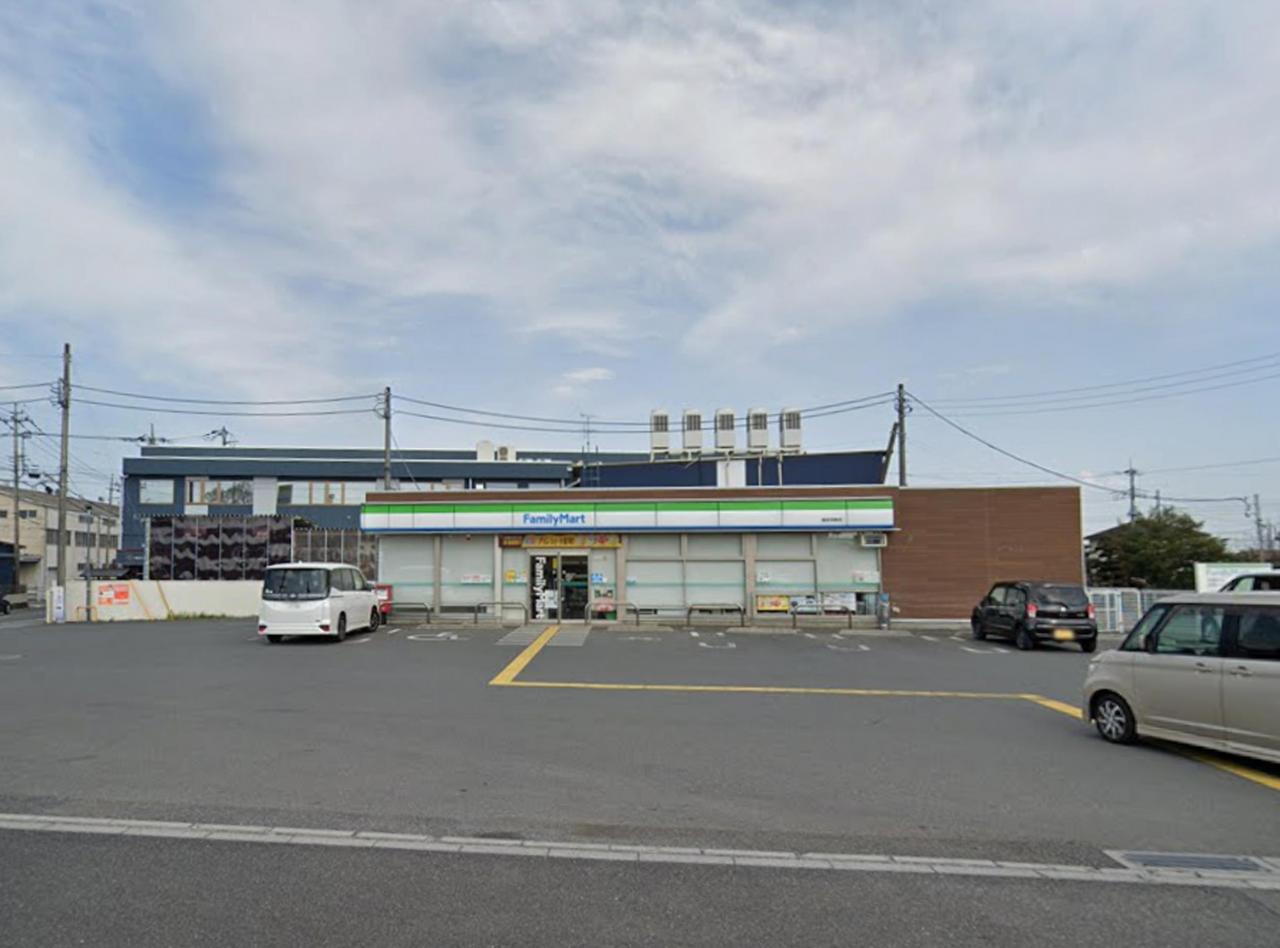 ファミリーマート 飯能双柳店