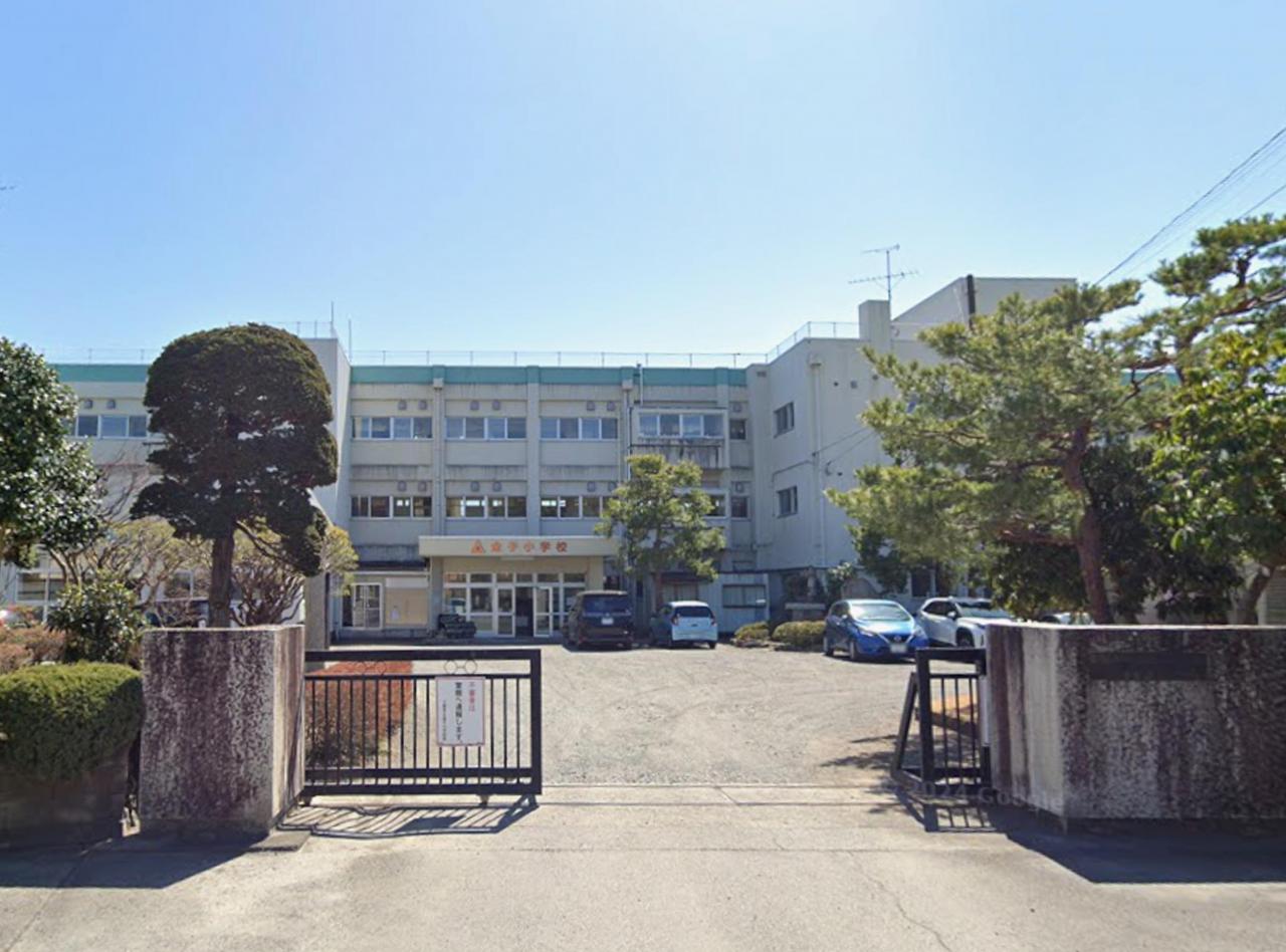 入間市立金子小学校