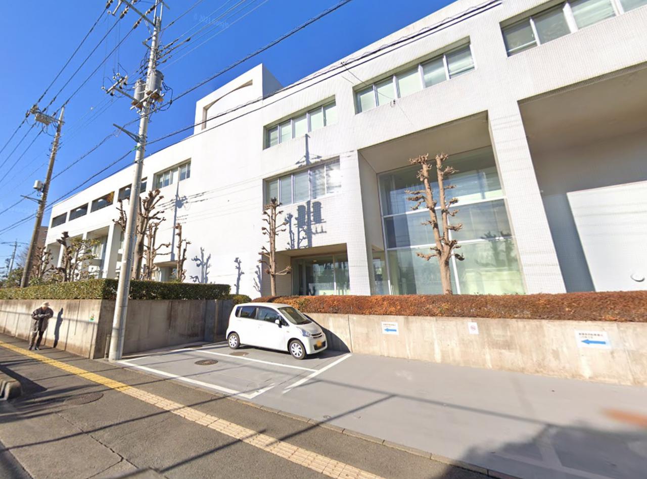 入間市立図書館