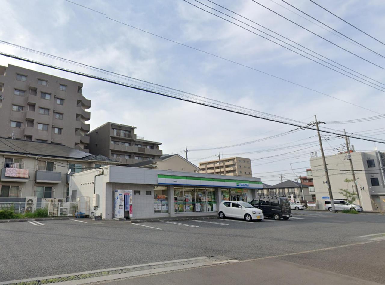 ファミリーマート 北秋津店