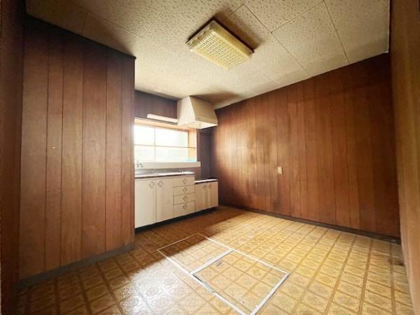 中古戸建 横浜市南区永田北２丁目 京急本線井土ヶ谷駅 680万円