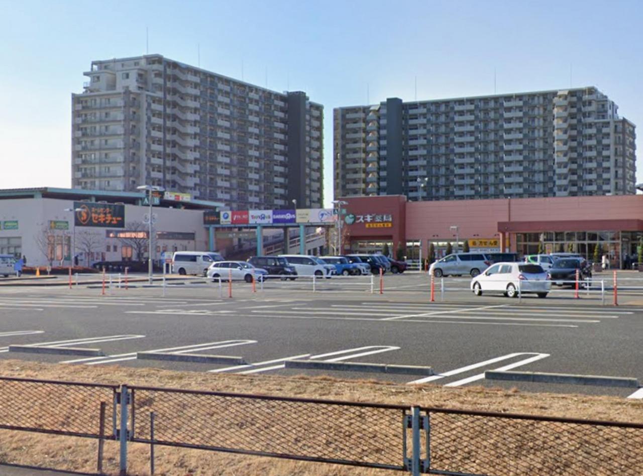 スギ薬局 川越南古谷店