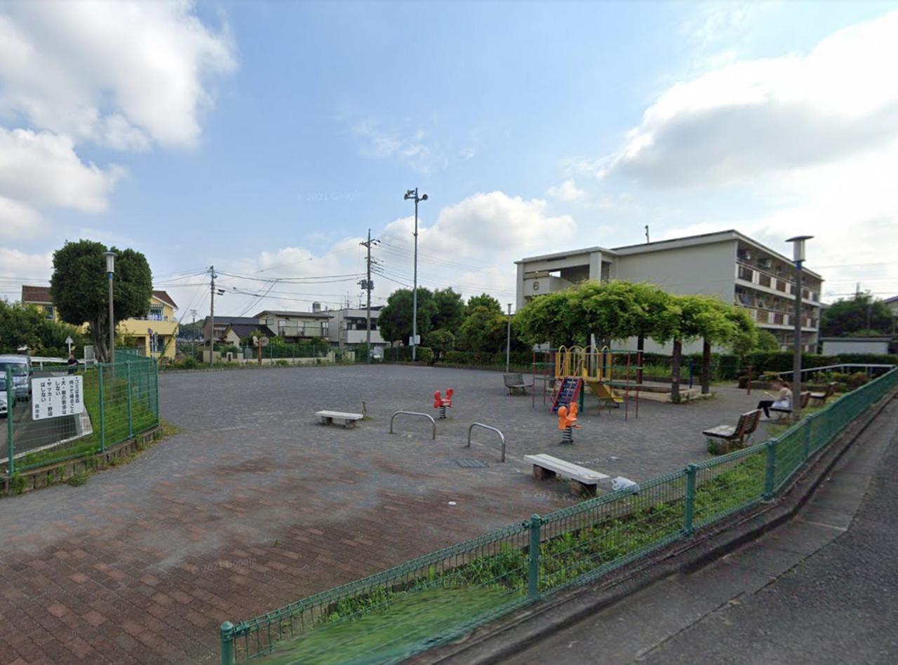 秋津町五丁目アパート公園