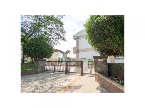 北小学校