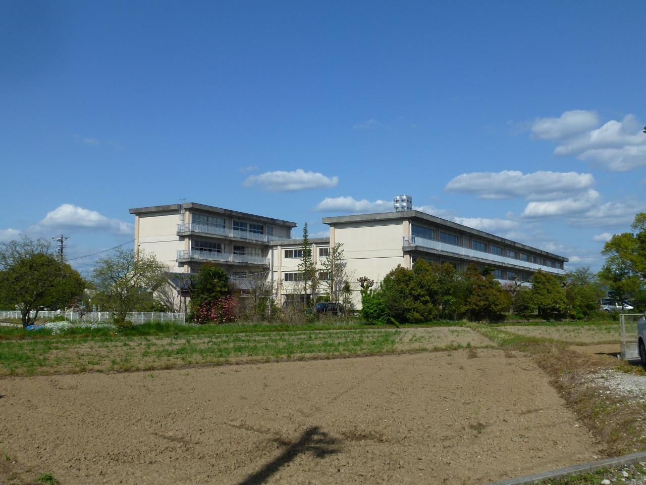 安城市立東山中学校