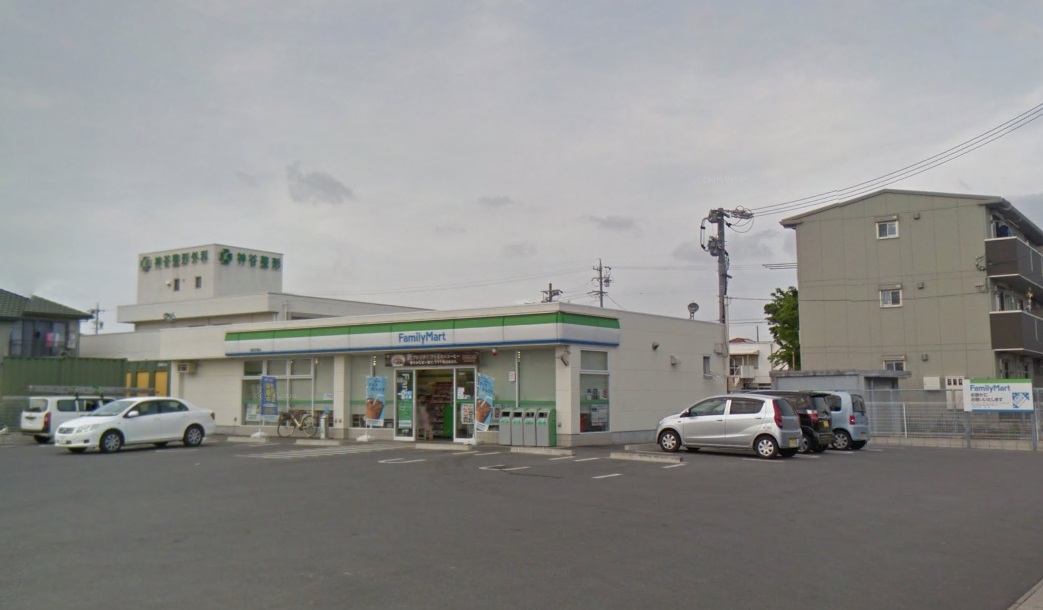 ファミリーマート 高浜湯山町二丁目店