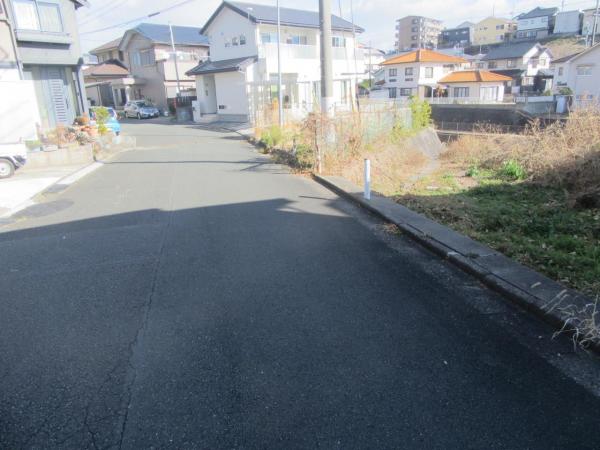 浜松市中央区和合町 前面道路含む現地写真 