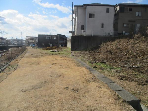 浜松市中央区和合町 前面道路含む現地写真 
