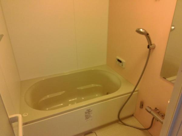 ロイヤルシャトー高丘 浴室 