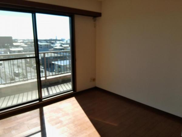 ロイヤルシャトー高丘 リビング 