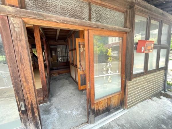 川根本町上長尾 玄関 