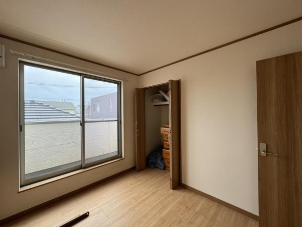 黒石1丁目　戸建 洋室