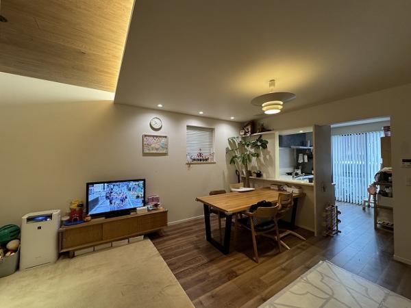 本町3丁目　戸建 リビングダイニング