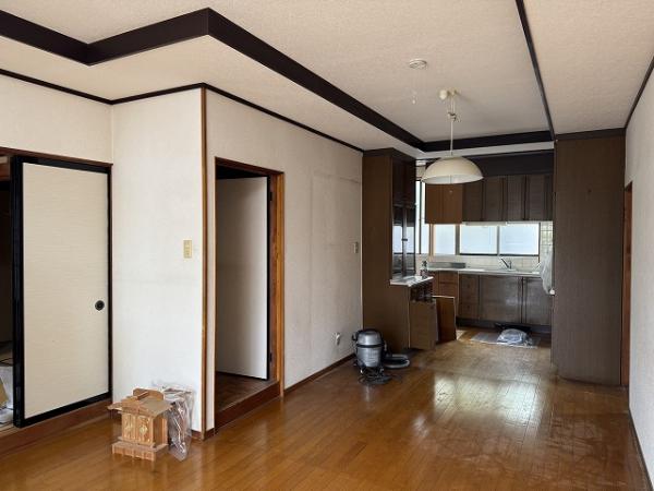 駅北4丁目　戸建 リビングダイニング