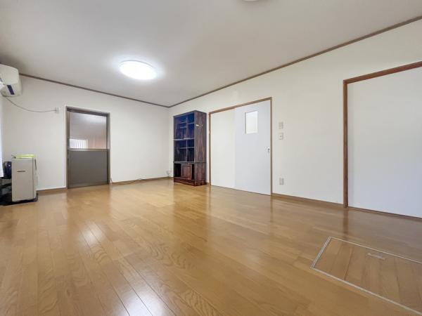 三野　中古戸建て リビング 