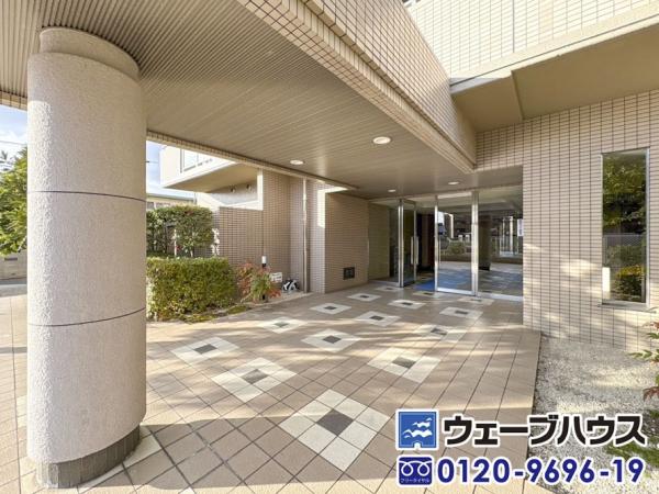 サーパス後楽園 エントランス（外）
