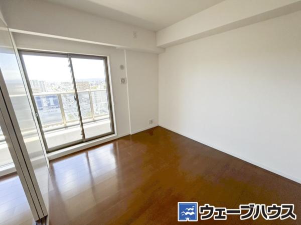 ポレスター西古松 リビング以外の居室 