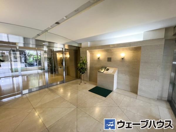 ラヴニール桑田町シュペリオール エントランス（外）