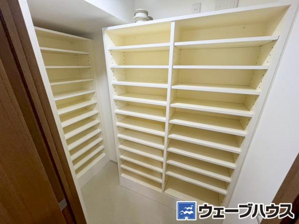 リビンコートプライム京山 ウォークインクローゼット