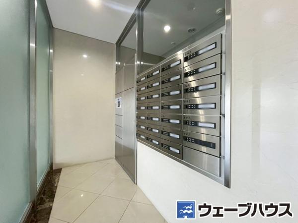 リビンコートプライム京山 宅配ボックス