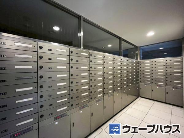 アルファステイツ岡山上中野 宅配ボックス