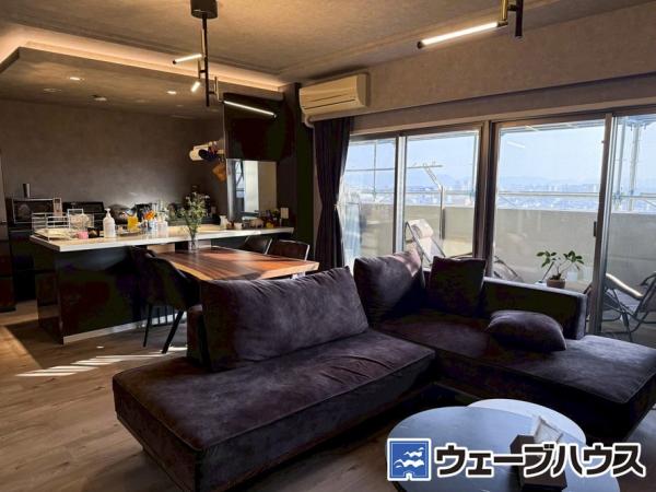 アルファステイツ岡山上中野 リビング 