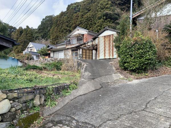鹿島市三河内　戸建 前面道路含む現地写真 