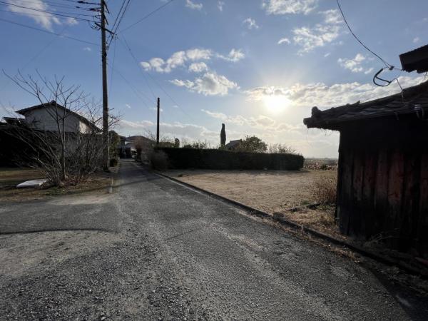 嘉瀬町中原　土地 前面道路含む現地写真 