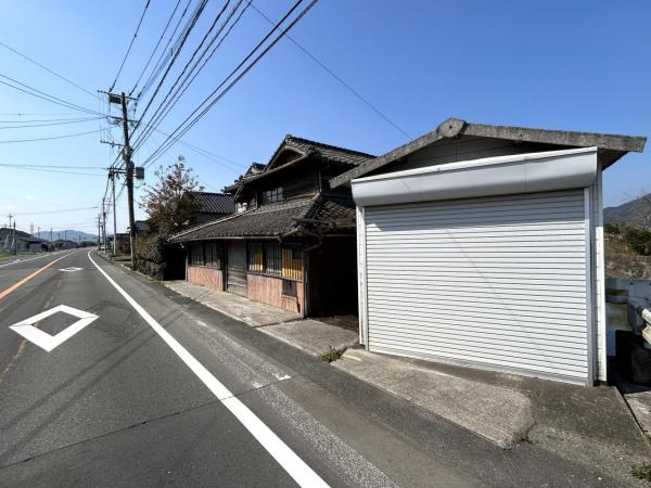 北方町大渡　戸建 前面道路含む現地写真 