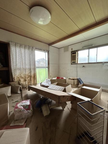 朝日町大字甘久　戸建 リビング以外の居室 