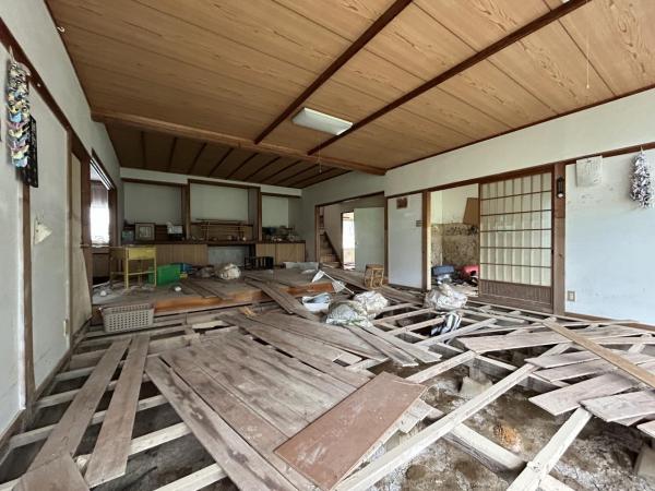 朝日町大字甘久　戸建 リビング以外の居室 