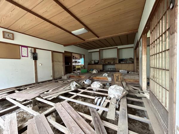 朝日町大字甘久　戸建 リビング以外の居室 