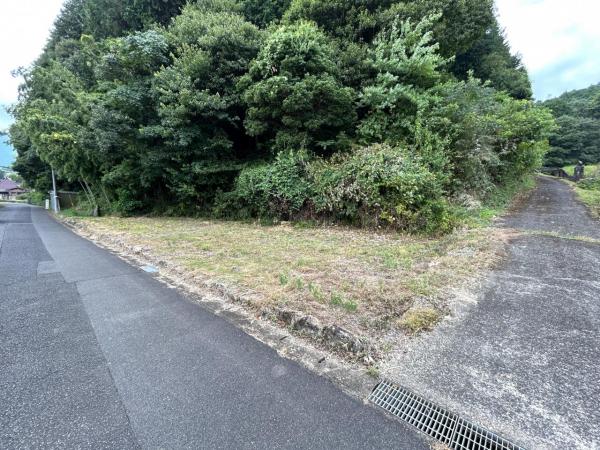 塩田町大字五町田　戸建 前面道路含む現地写真 